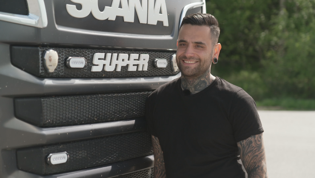 lastar_kor_skogsmaskin_svenska_truckers.png.