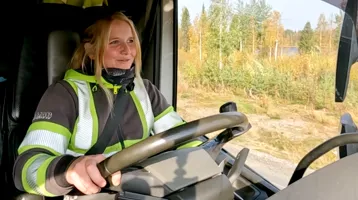 Svenska truckers_S11_Frida.png.
